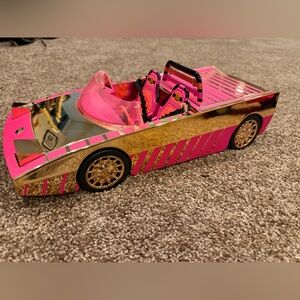 L.O.L. Surprise! Glam Pink and Gold Car-Pool Coupe